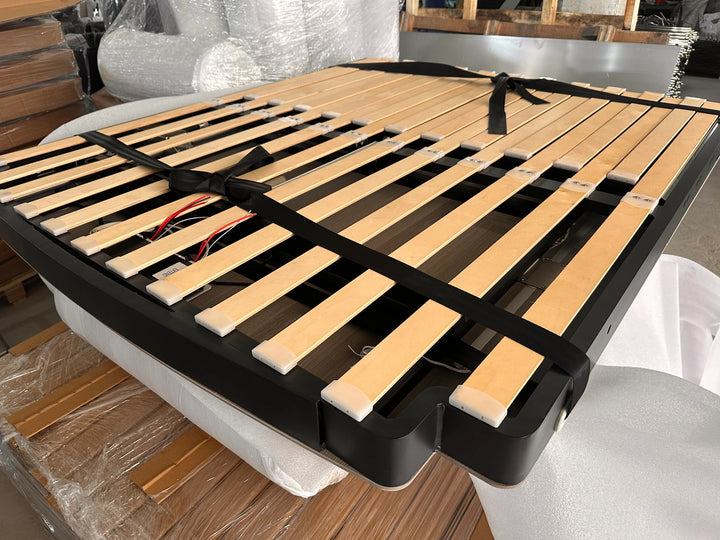 Expandable Elevator Bed