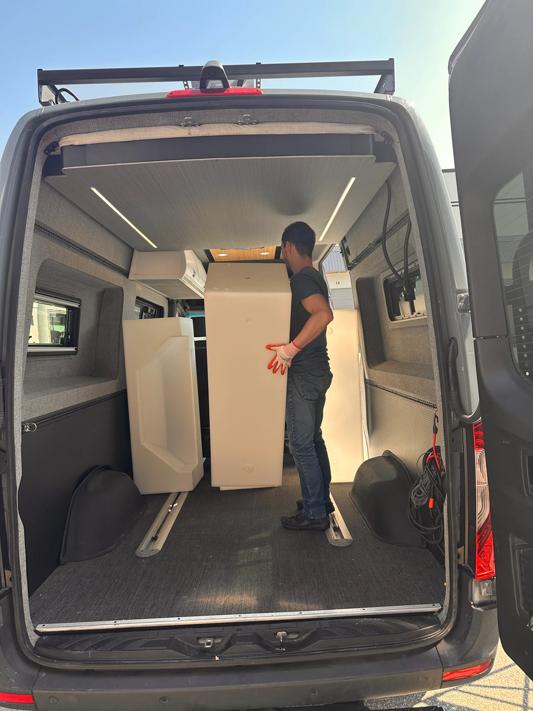 Expandable Elevator Bed