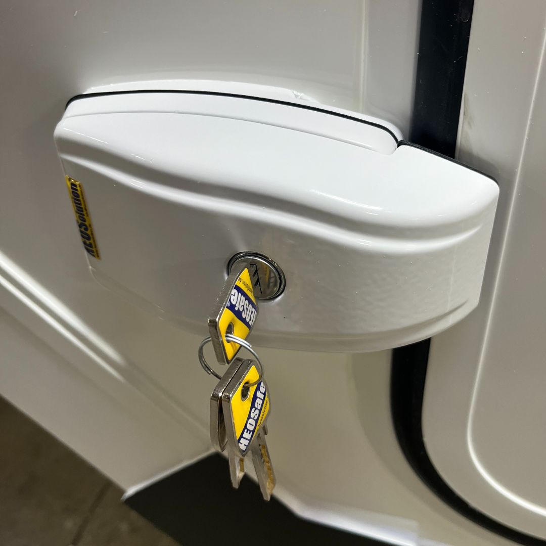 HEOS Distance plate for Swivel Security lock